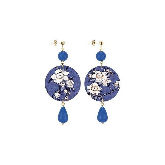 The Circle blue lebole earring with long white flowers