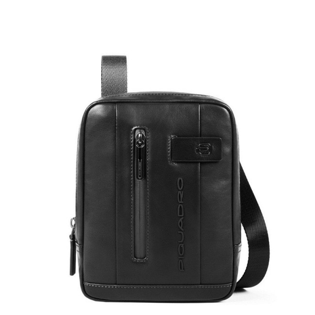 Piquadro Urban bag carries the black mini pads CA3084UB00 / N
