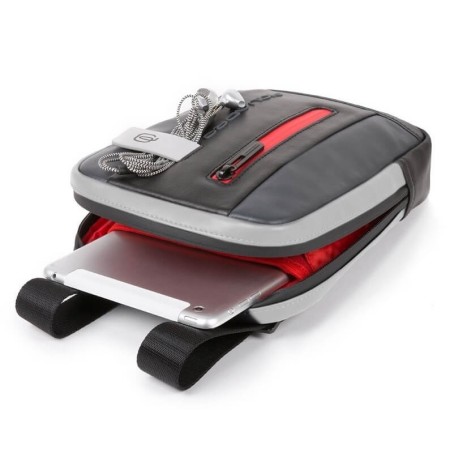 Kleine Herrentasche Piquadro Urban grau und schwarz CA3084UB00 / GRN