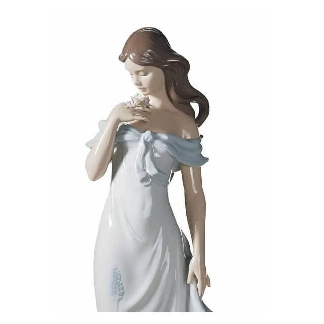 Sculpture Lladrò Woman The whisper of flowers - 01006918