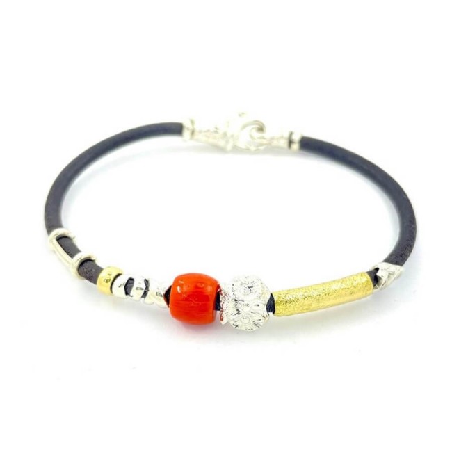 Bracciale Misani gioielli Accenti in cuoio con oro, argento e corallo