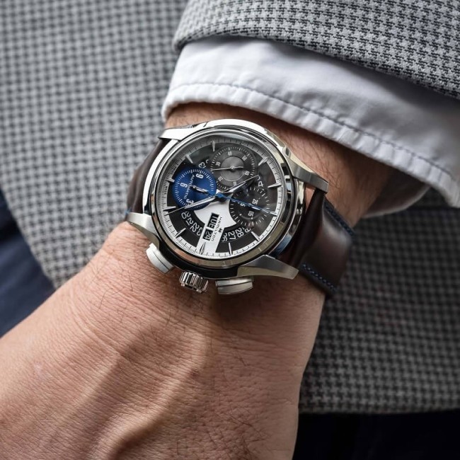 Orologio Hamilton Face2 Face III Limited Edition -  indossato