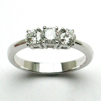 Anello Trilogy Salvini 3Diamanti ct.0,75 - 20001414