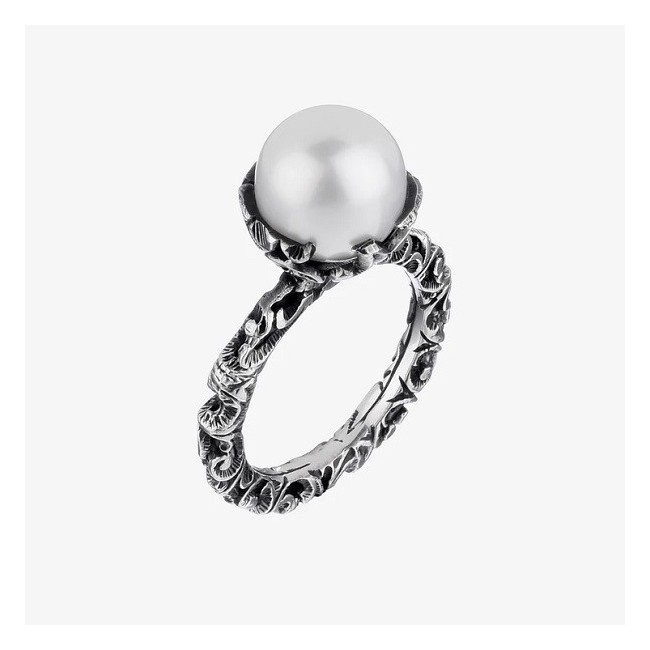 Pura Maria and Luisa ring with large white pearl AA00120