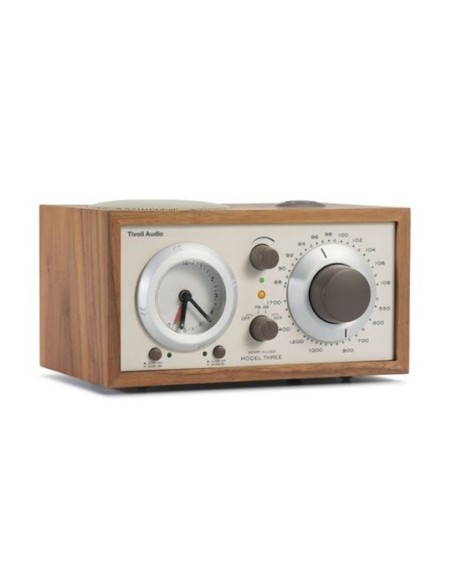 Tivoli Model Three Tischradiouhr in Walnuss/Beige – M3CLA