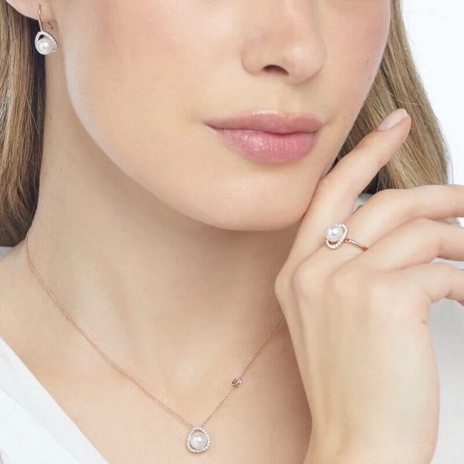 Mimi Vivienne rose gold, white pearl, and diamond earrings - O25VVRBDA