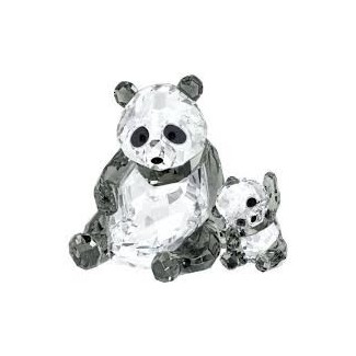 Mom and baby panda-50636690