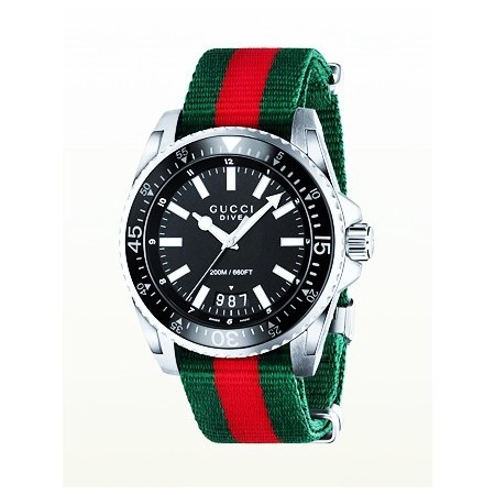 Gucci Man-Dive Übergrösse Quarz YA136206