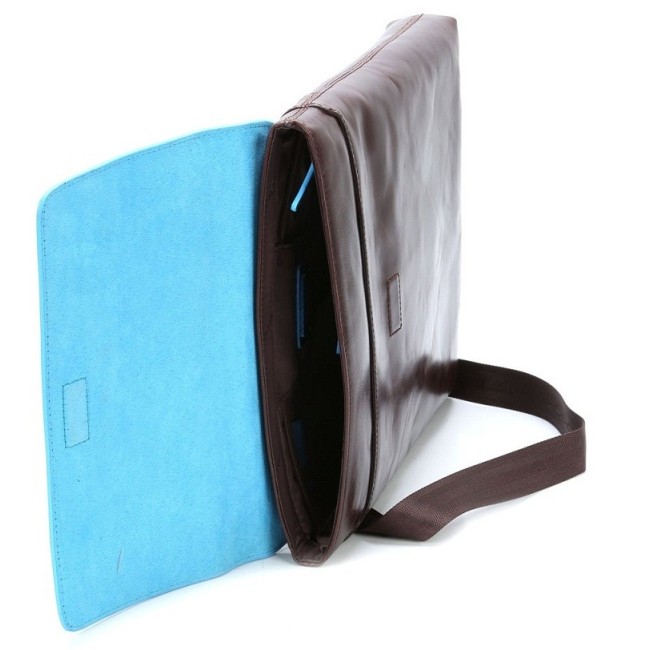 Borsellotto in pelle con patta  Blue Square Mogano - CA2775B2/MO