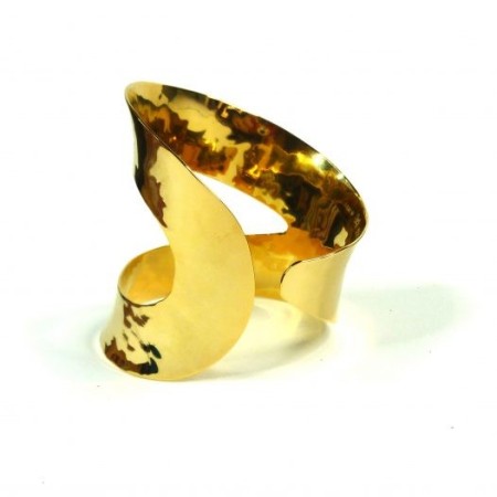 Emi & Eve band bracelet, Juno Cuff,  in golden brass by arm